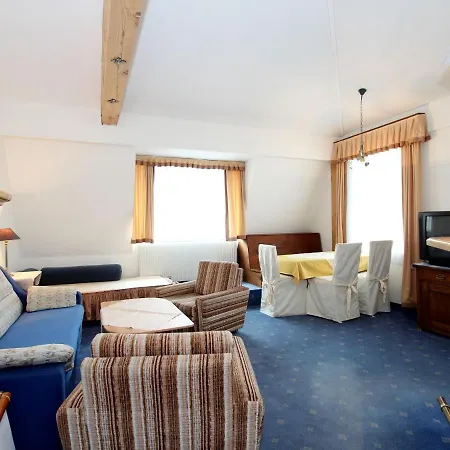 2 * Sankt Johann in Tirol